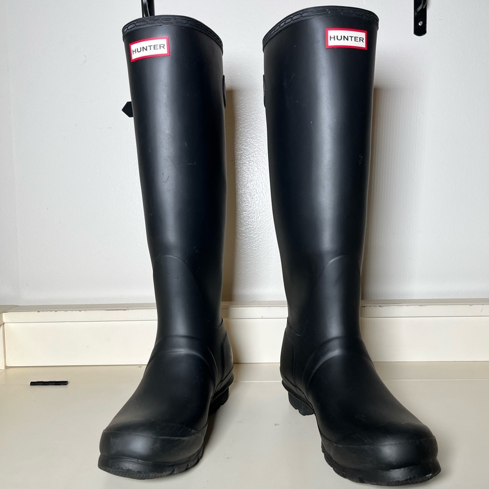 Women’s Tall Hunter Rain Boots size 8 adjustable width LIKE NEW